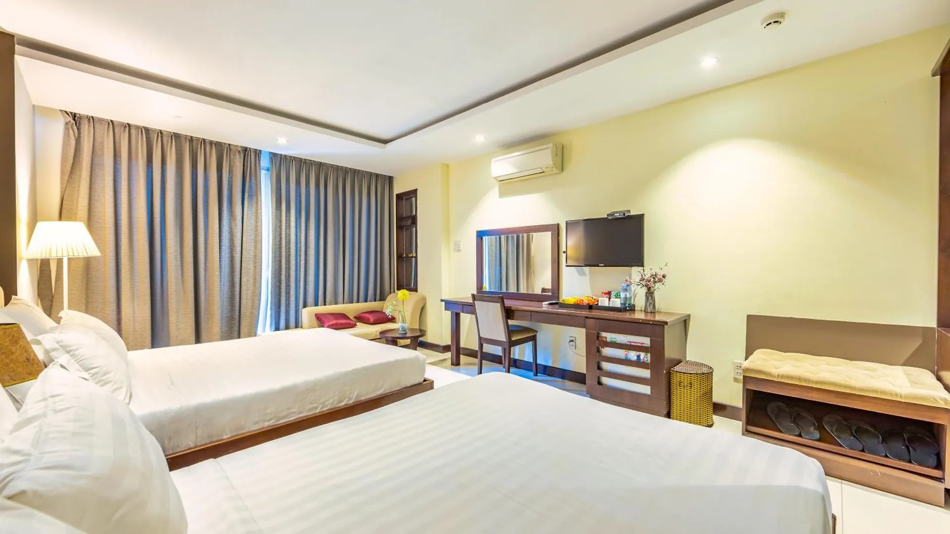 The Noble Swan Central Dong Du Hotel Ho Chi Minh City 3*,  Vietnam
